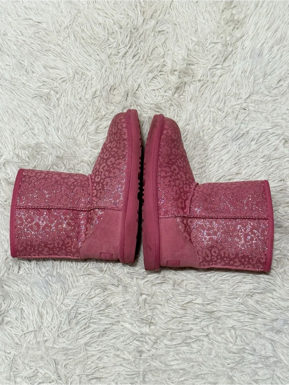 UGG  Girls Classic II Pink Glitter Leopard  Boots Size:3